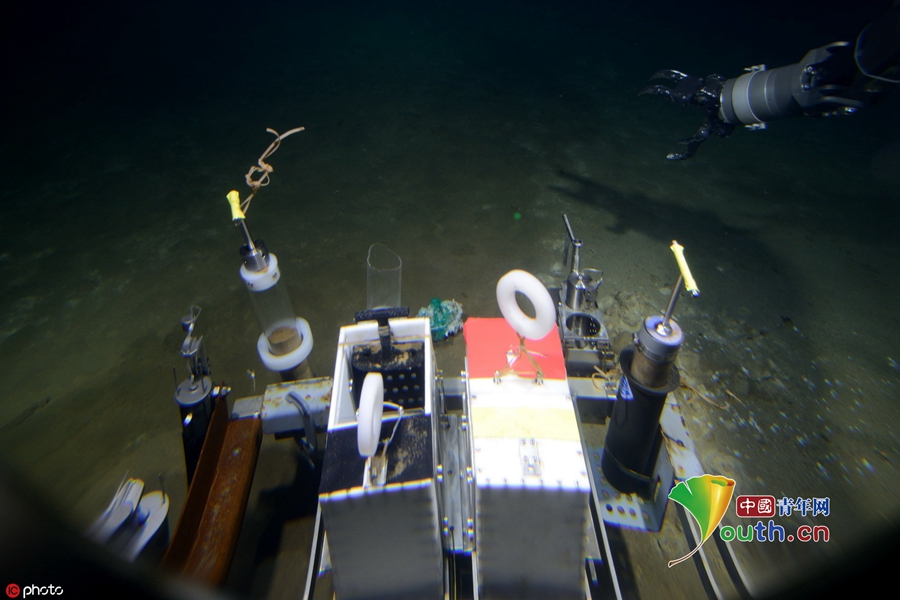 搞深海开发有三大核心：深潜、深钻、深网。先说深潜现在水下机器人和无人潜航器成了主力军像西部材料和宝钛股份这(图1)