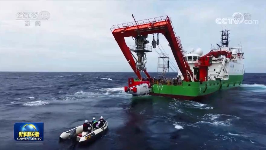 赵洪伟带队到唐山华通线缆集团对接合作事宜(图1)