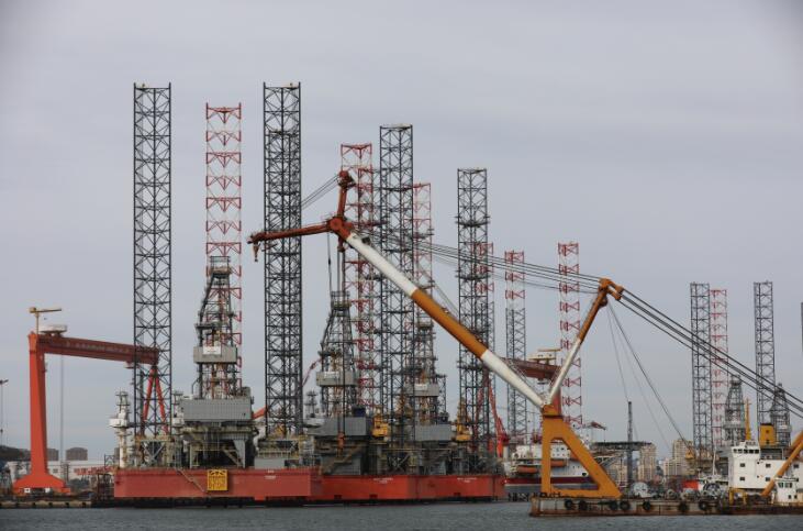 低碳转型下的海上石油平台市场：挑战、重构与战略选择(图1)