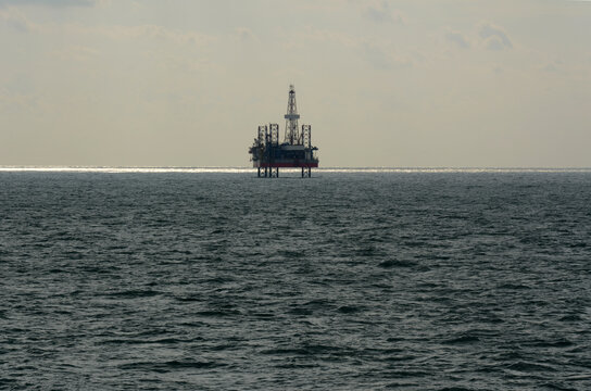 【奋进“十五五”】中国海油加速解密超深水超深层(图1)