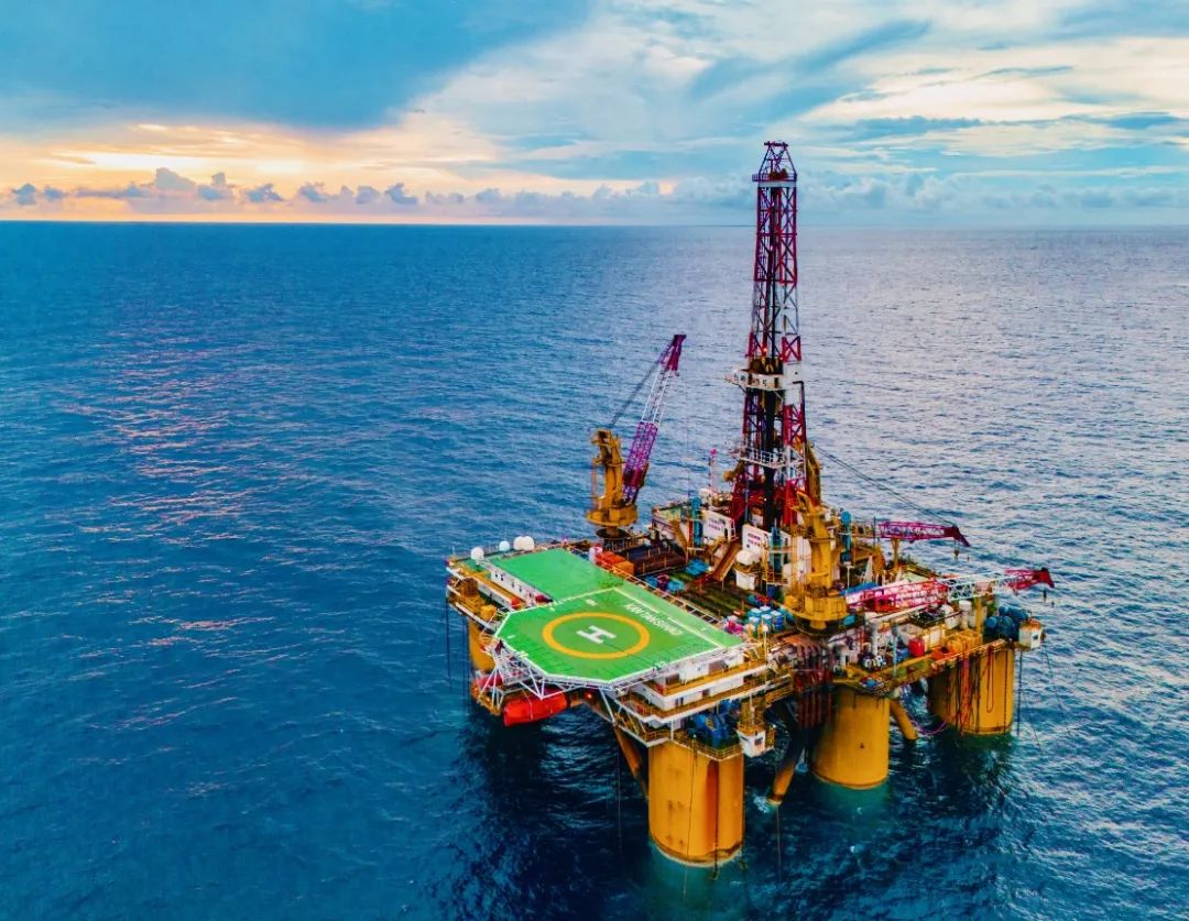 石油加工行业原油周报：美伊谈判陷入僵局布油再次上涨破百(图1)