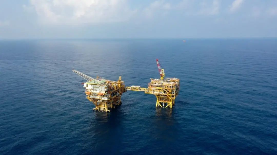 海上石油平台如何建立的(图1)